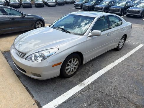 Used 2004 Lexus ES 330 FWD image 2