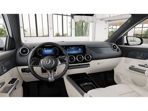 New 2026 Mercedes-Benz GLA 250 GLA 250 image 4