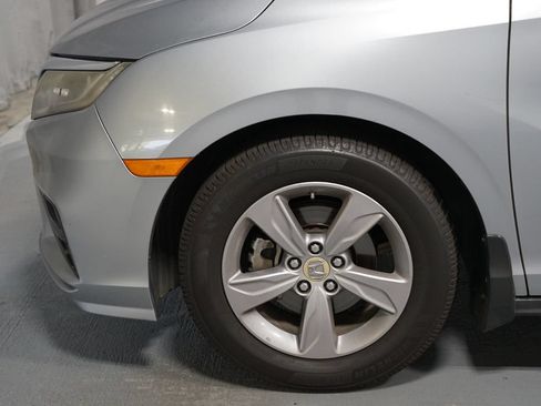 Used 2018 Honda Odyssey EX-L image 5