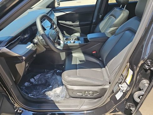 Certified 2026 Jeep Cherokee Limited AWD/4WD image 15