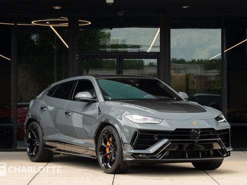 Used 2021 Lamborghini Urus AWD/4WD image 1