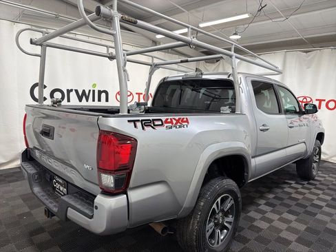 Used 2019 Toyota Tacoma TRD Sport w/ Technology Package AWD/4WD image 7