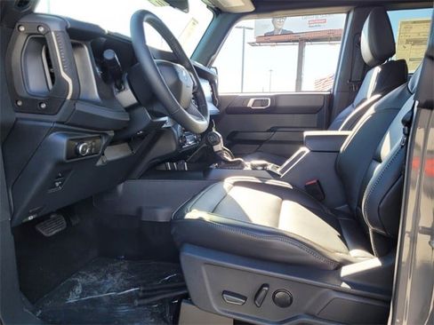 New 2025 Ford Bronco Badlands w/ Sasquatch Package image 4