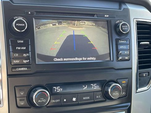 Used 2017 Nissan Titan SL image 25