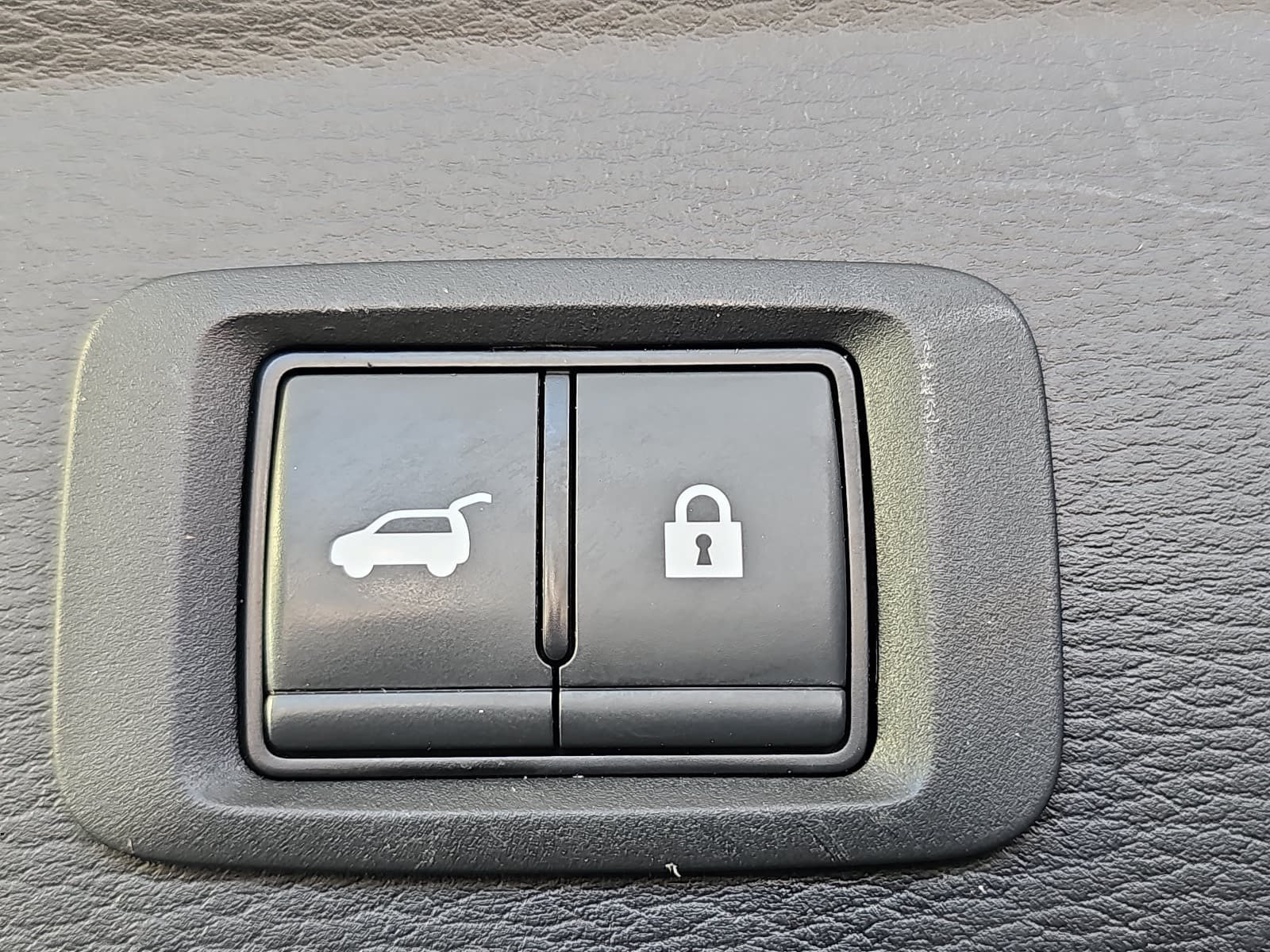 Used 2023 Mitsubishi Outlander SE AWD/4WD image 8