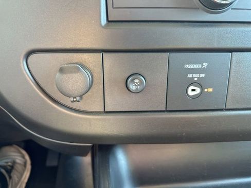 Used 2023 GMC Savana 2500 w/ Driver Convenience Package image 23