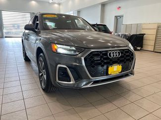 Used 2023 Audi Q5 2.0T Premium Plus w/ Premium Plus Package AWD/4WD video 1