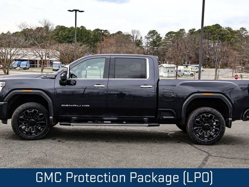 Certified 2025 GMC Sierra 2500 Denali Ultimate image 4