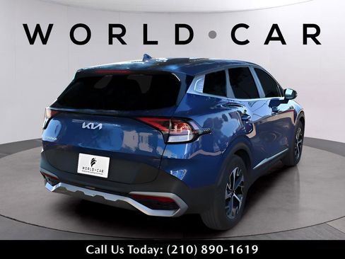 Used 2023 Kia Sportage EX image 5