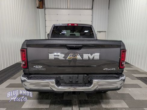 Used 2026 RAM 2500 Big Horn AWD/4WD image 4