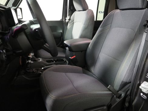 New 2026 Jeep Gladiator Sport image 22