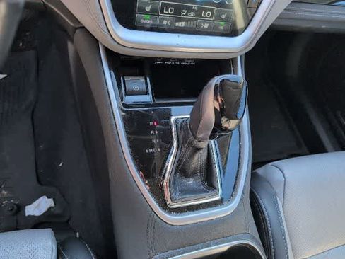 Used 2023 Subaru Outback Limited image 19