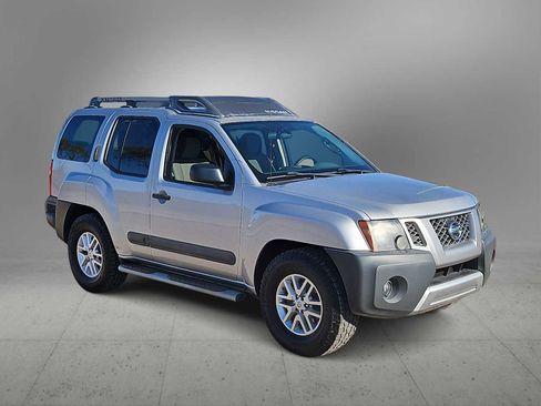 Used 2015 Nissan Xterra S w/ Value Package image 2