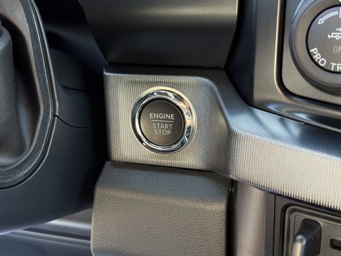 New 2026 Ford F250 Platinum AWD/4WD image 31