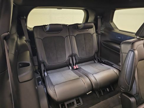 New 2025 Jeep Grand Cherokee L Laredo image 28