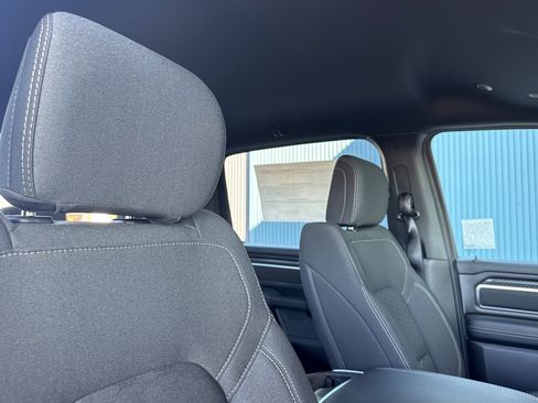 New 2026 RAM 1500 4x4 Crew Cab image 15