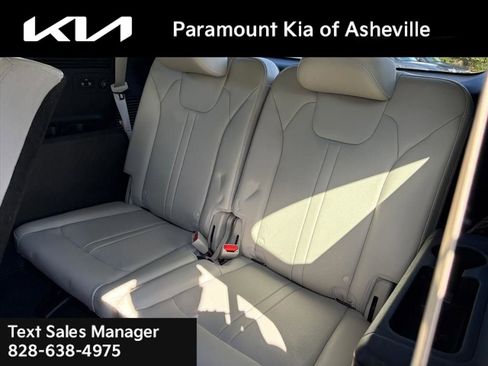 Certified 2023 Kia Sorento S w/ Panoramic Sunroof Package image 22