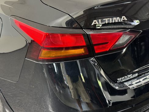 Used 2023 Nissan Altima 2.5 SV FWD image 36