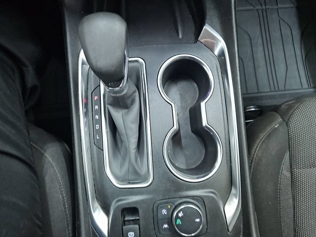 Used 2023 Chevrolet Traverse LT FWD image 26