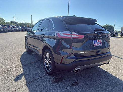 Used 2023 Ford Edge Titanium AWD/4WD image 3