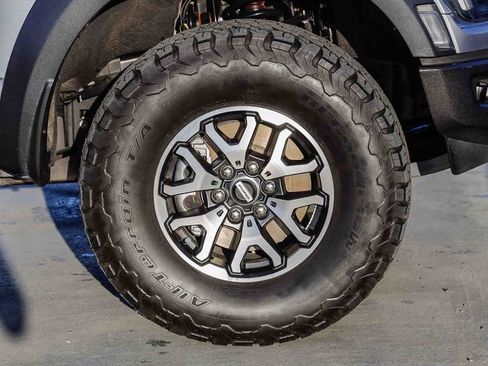 Used 2023 Ford F150 Raptor AWD/4WD image 11