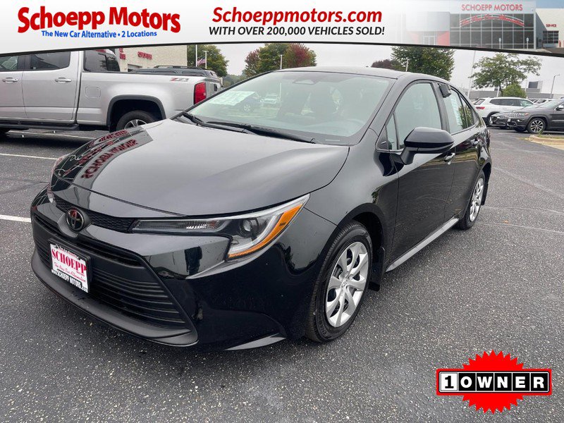 Used 2026 Toyota Corolla LE FWD image 1