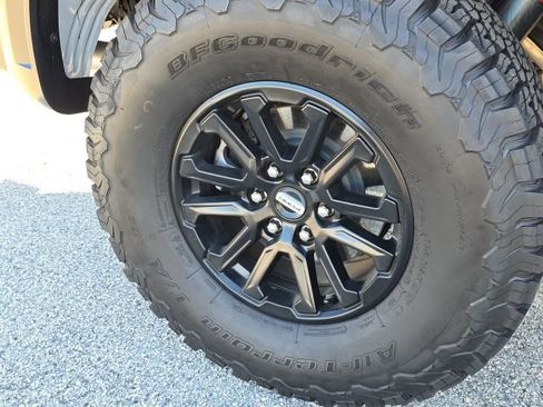 Used 2025 Ford F150 Raptor image 12