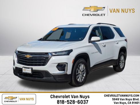 Used 2023 Chevrolet Traverse LT FWD image 1