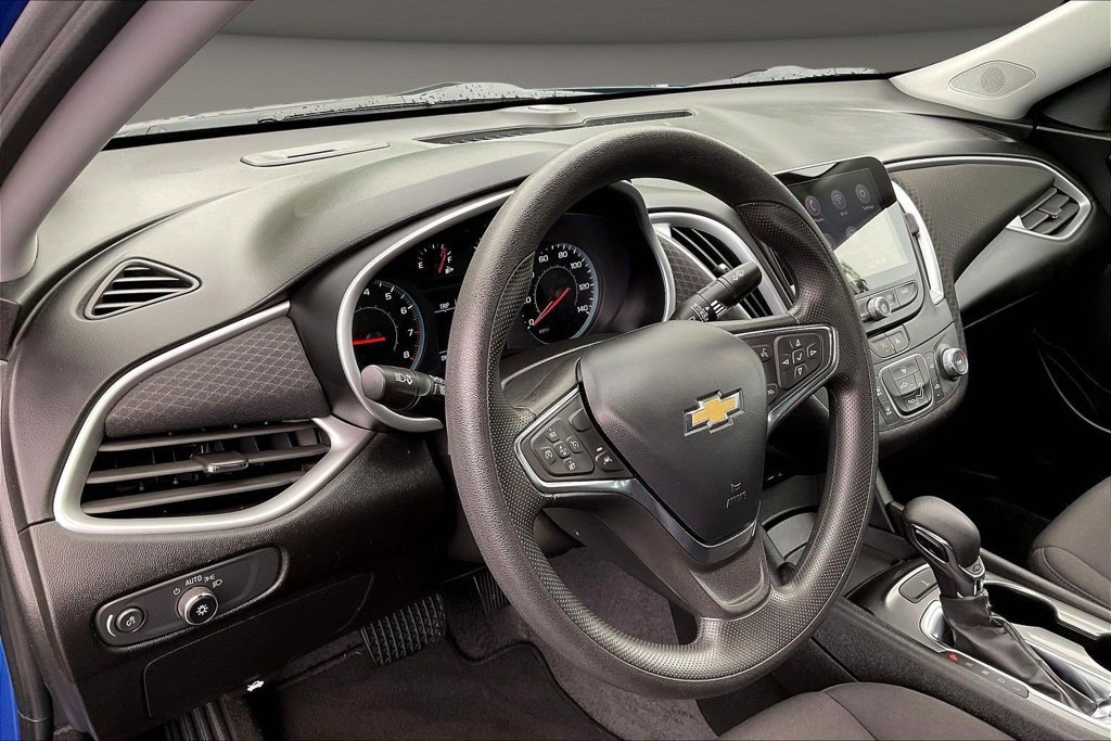 Used 2023 Chevrolet Malibu LS FWD image 20