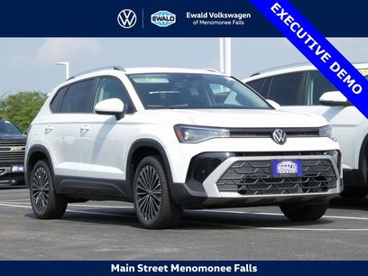 New 2025 Volkswagen Taos SE