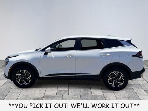 Used 2023 Kia Sportage LX FWD image 4