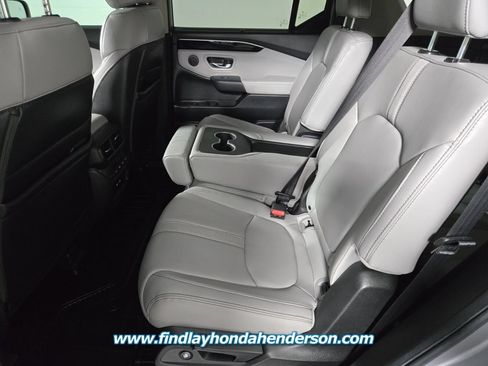 Certified 2025 Honda Pilot EX-L image 16