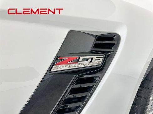 Used 2017 Chevrolet Corvette Z06 w/ Z07 Performance Package image 37
