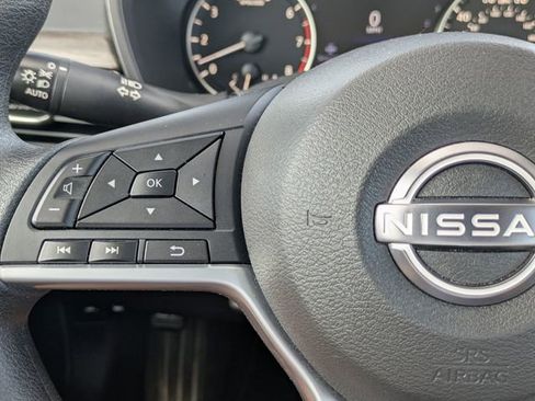 Certified 2025 Nissan Altima 2.5 SV FWD image 18