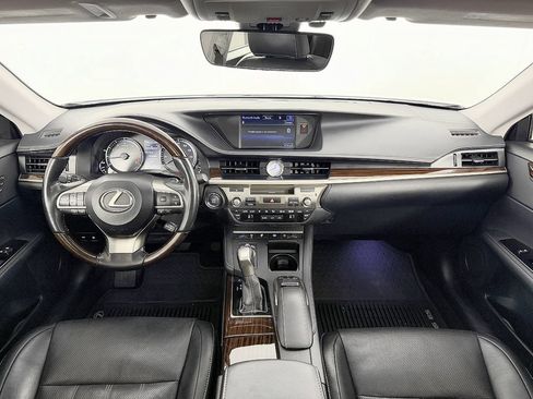 Used 2016 Lexus ES 350 w/ Luxury Package w/Wood Trim FWD image 60