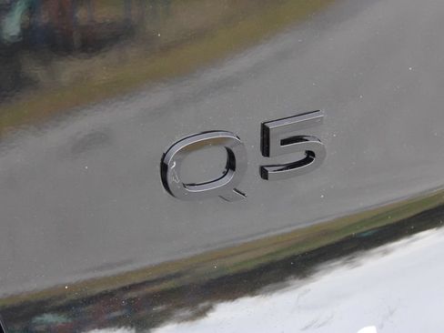 Used 2025 Audi Q5 Premium w/ Convenience Package AWD/4WD image 51