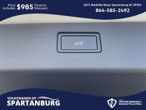 New 2026 Volkswagen Tiguan SE image 10