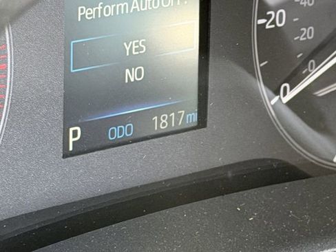 Used 2025 Toyota Corolla SE FWD image 9