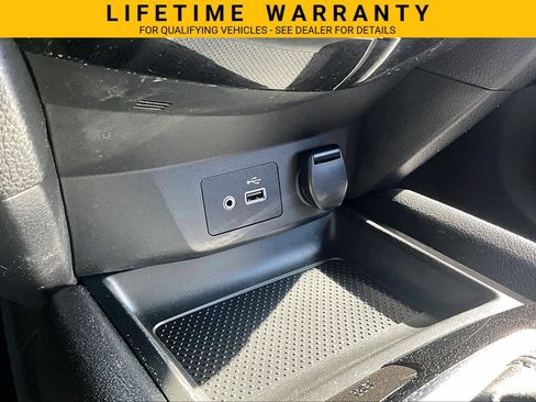 Used 2022 Nissan Rogue Sport SV AWD/4WD image 29