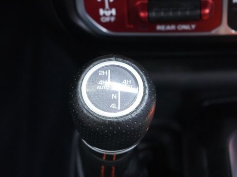 Used 2022 Jeep Gladiator Mojave w/ LED Lighting Group AWD/4WD image 23