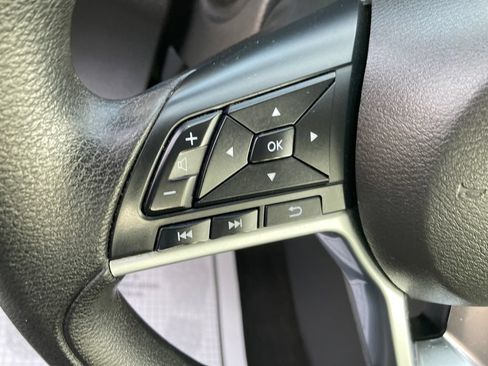 Used 2023 Nissan Altima 2.5 SV FWD image 39
