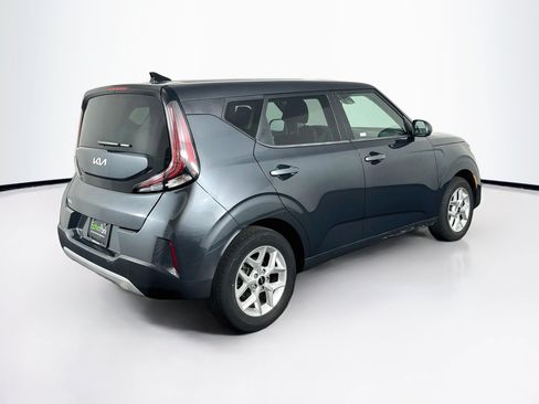 Used 2025 Kia Soul LX w/ LX Technology Package FWD image 9
