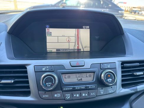 Used 2015 Honda Odyssey Touring Elite image 18