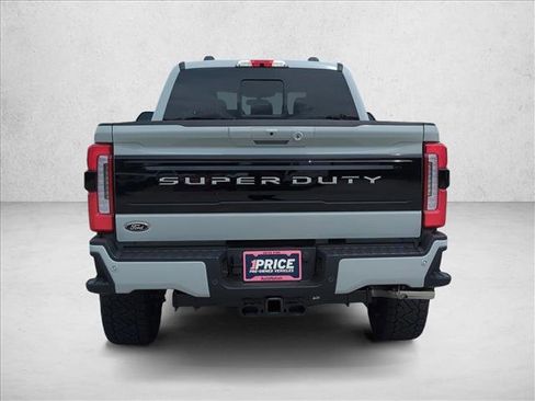 Used 2025 Ford F350 Platinum AWD/4WD image 6