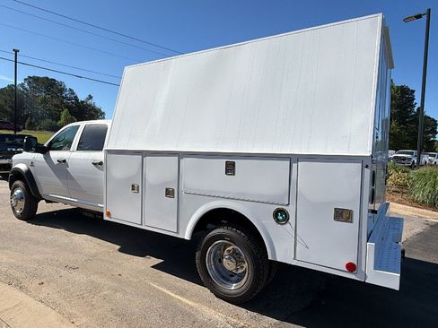 New 2026 RAM 5500 Tradesman w/ Chrome Appearance Group AWD/4WD image 10