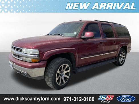 Used 2004 Chevrolet Suburban LT w/ Preferred Equipment Group AWD/4WD image 2