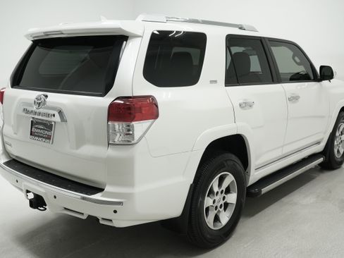Used 2013 Toyota 4Runner SR5 RWD image 4