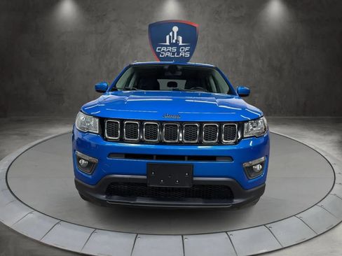 Used 2019 Jeep Compass Latitude w/ Cold Weather Group FWD image 8