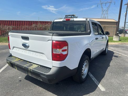 Used 2022 Ford Maverick XL image 3