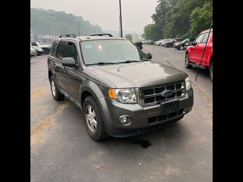 Used 2012 Ford Escape XLT FWD image 1